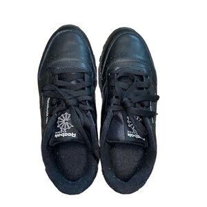 Reebok CL Leather 5.5 Core Black Boy's Sneakers 4